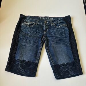 Antique Rivet Black Lace Embelished Bermuda Style Y2K ShabbyChic Denim Shorts~28